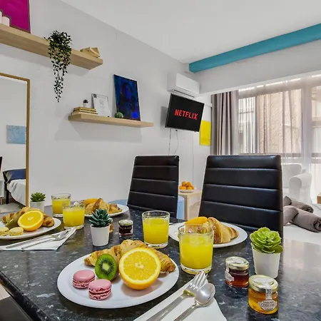 Castellano De Steram Flats Apartman *